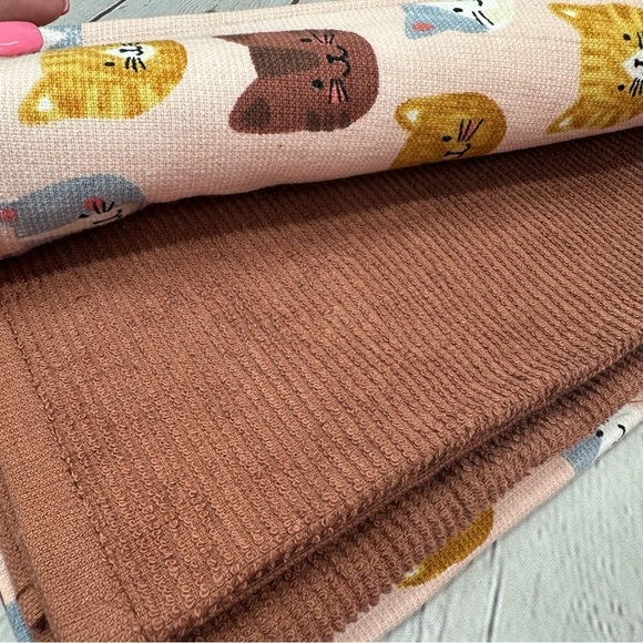 NWT dream home matching Cat Print Dish Drying Mats and kitchen towels - Picture 4 of 6